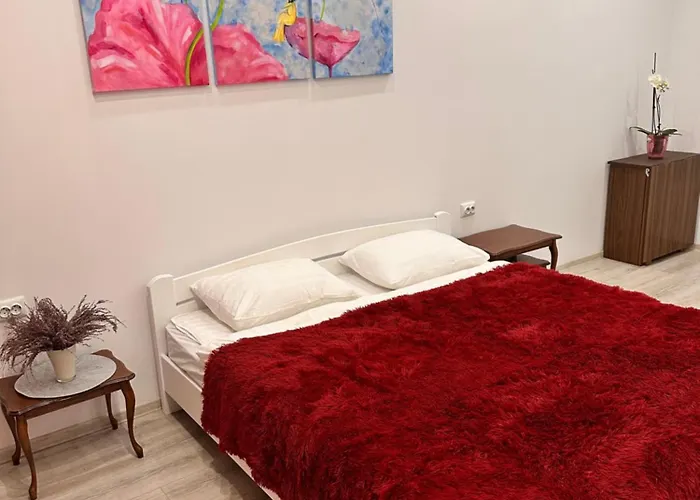 залізнична 34 *